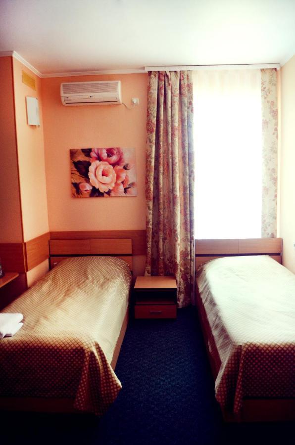 Hotel Dobrodiy 文尼察 外观 照片